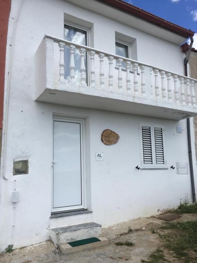 Lambisco- Alojamento Local Alfandega Da Fe Bagian luar foto