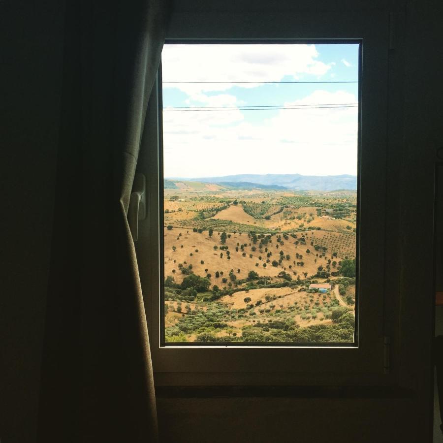 Lambisco- Alojamento Local Alfandega Da Fe Bagian luar foto